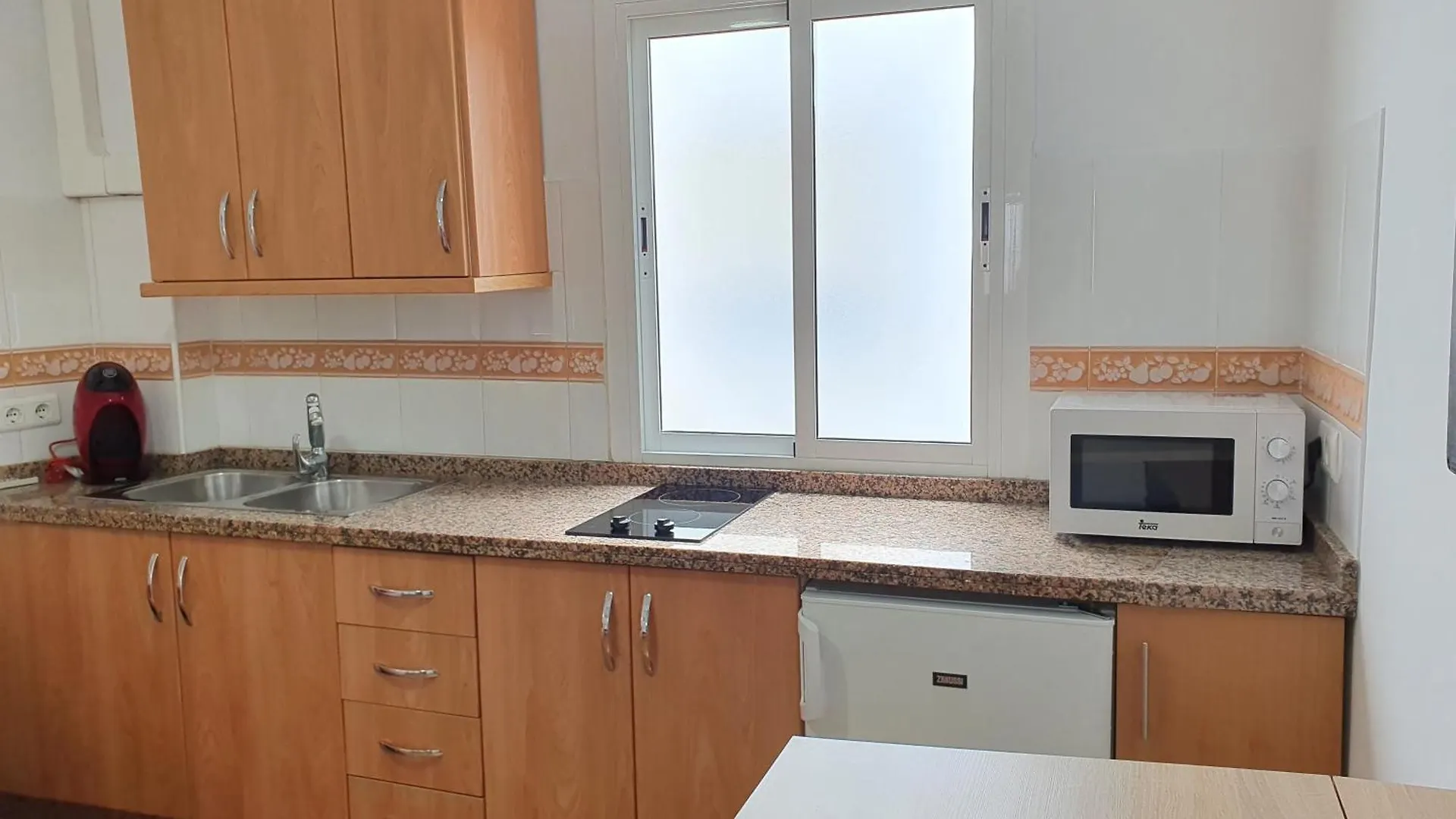 Sehr Ruhig Und Zentral Gelegene Ferienwohnung Nerja Spain